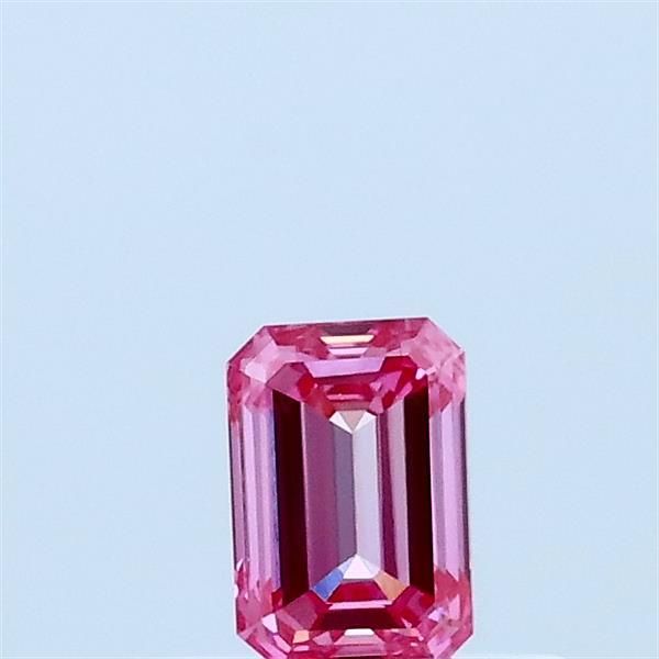 0.3 ct lab-grown Emerald Diamond