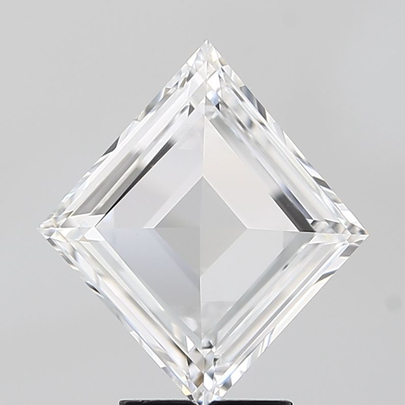 2.56 ct lab-grown Lozenge Diamond