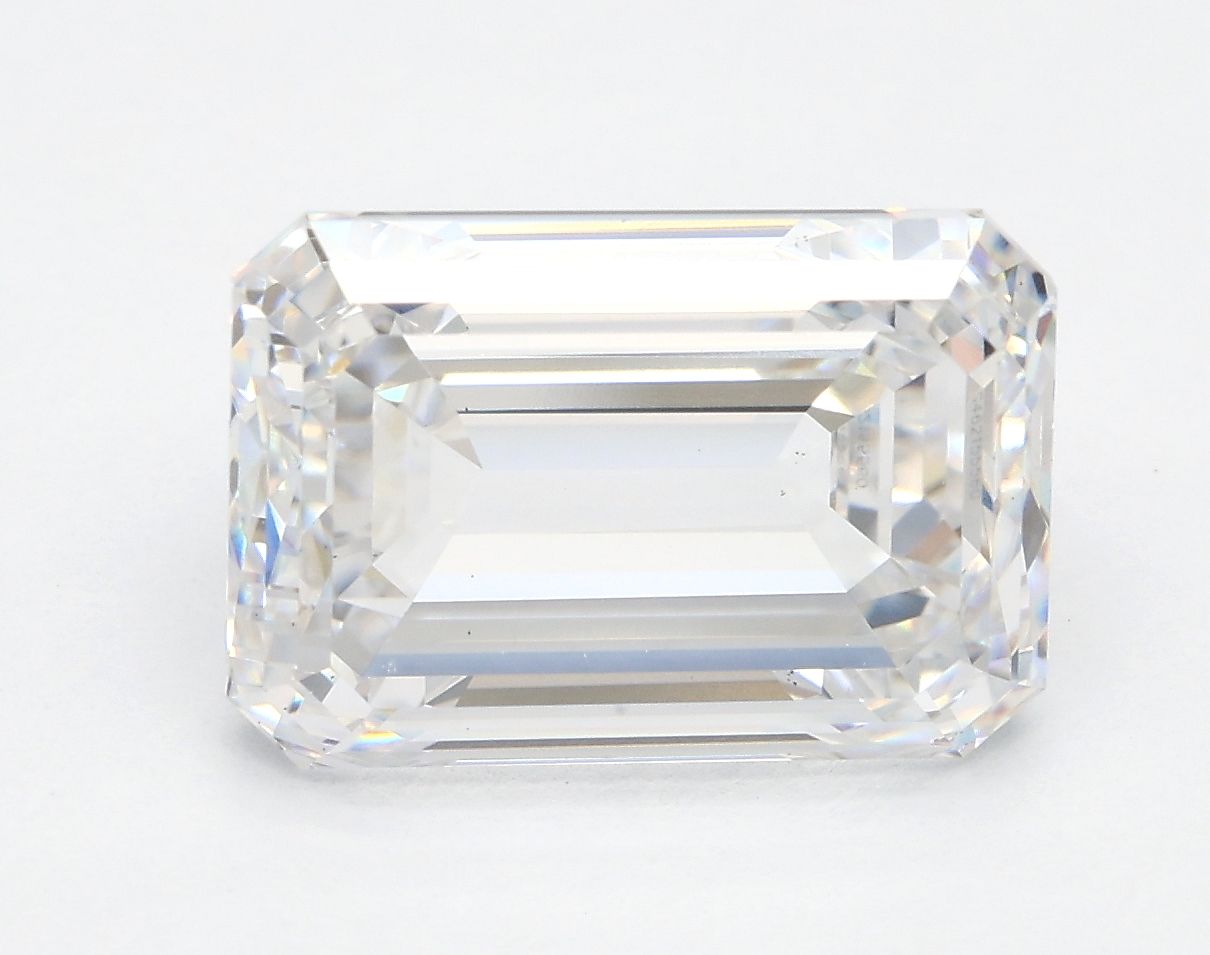 4.41 ct. emerald Lab Grown Diamond front image