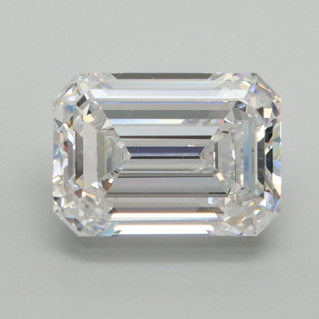 4.06 ct. emerald Lab Grown Diamond front image