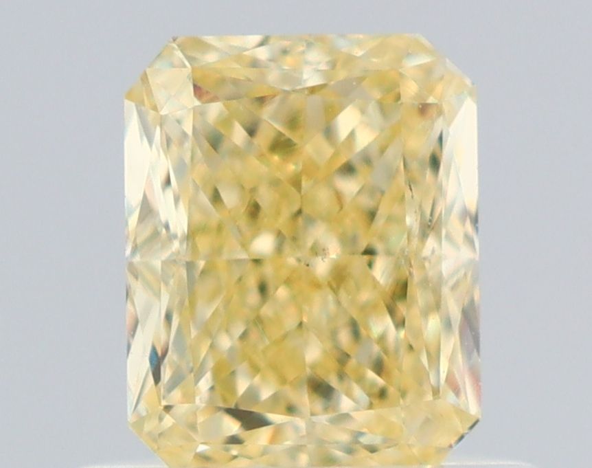 0.70ct Radiant diamond