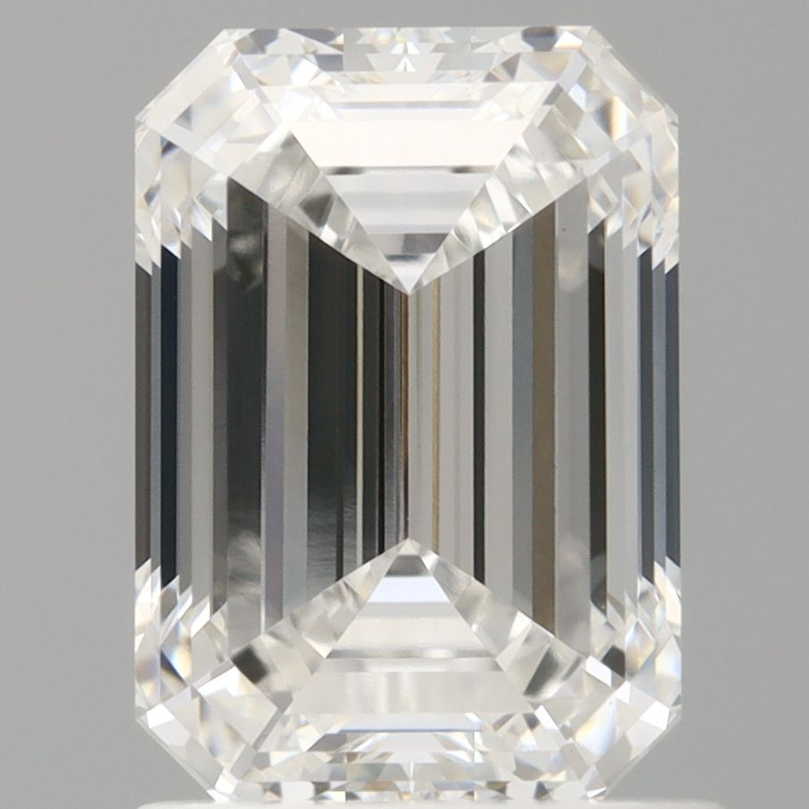 1.53 ct. emerald Lab Grown Diamond front image