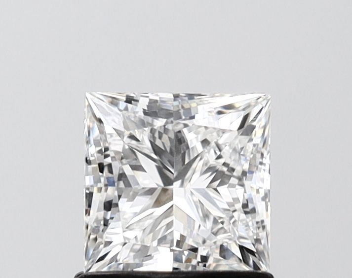 1.07 ct lab-grown Princess Diamond