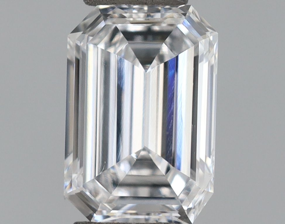 0.48 ct lab-grown Emerald Diamond