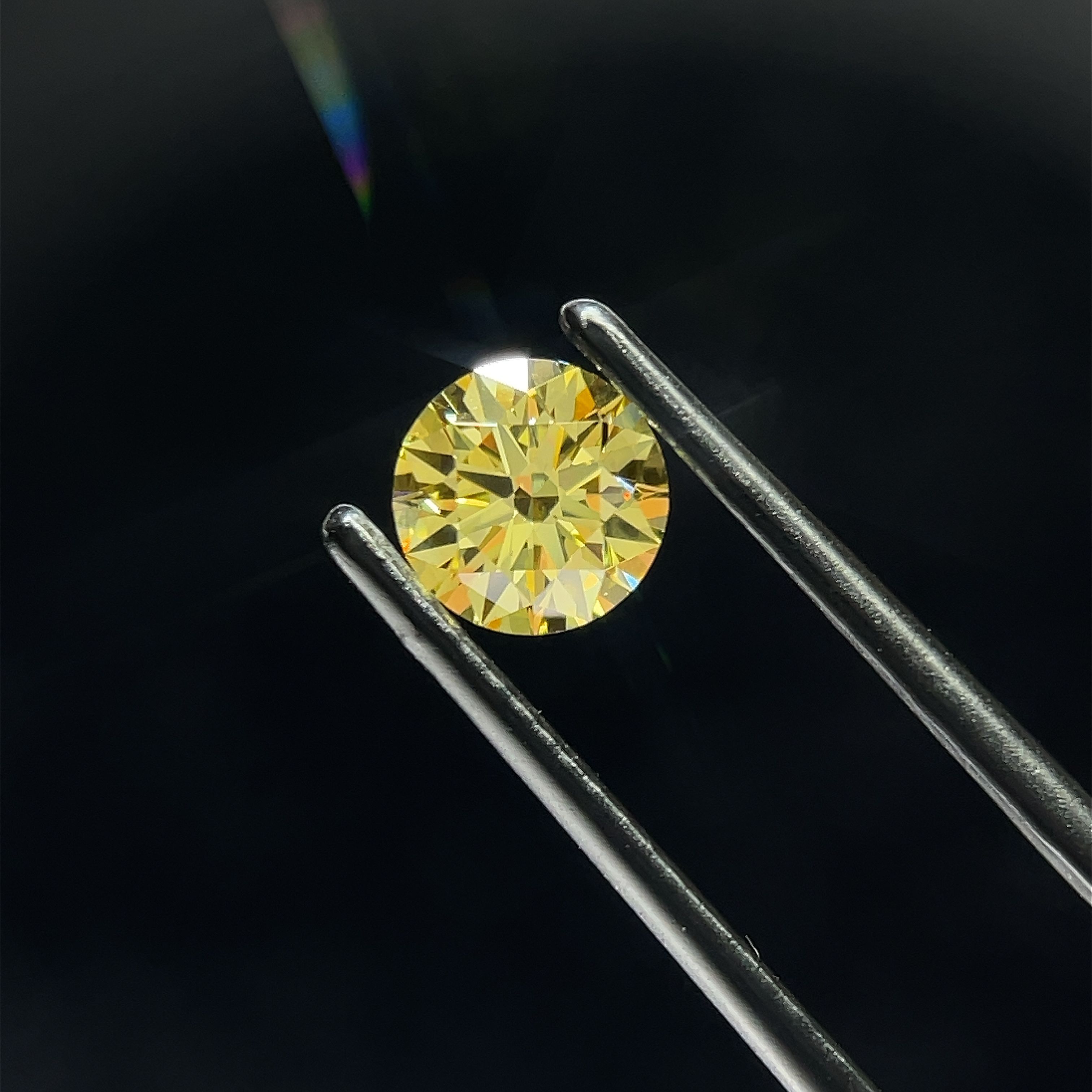 0.90 ct Round diamond