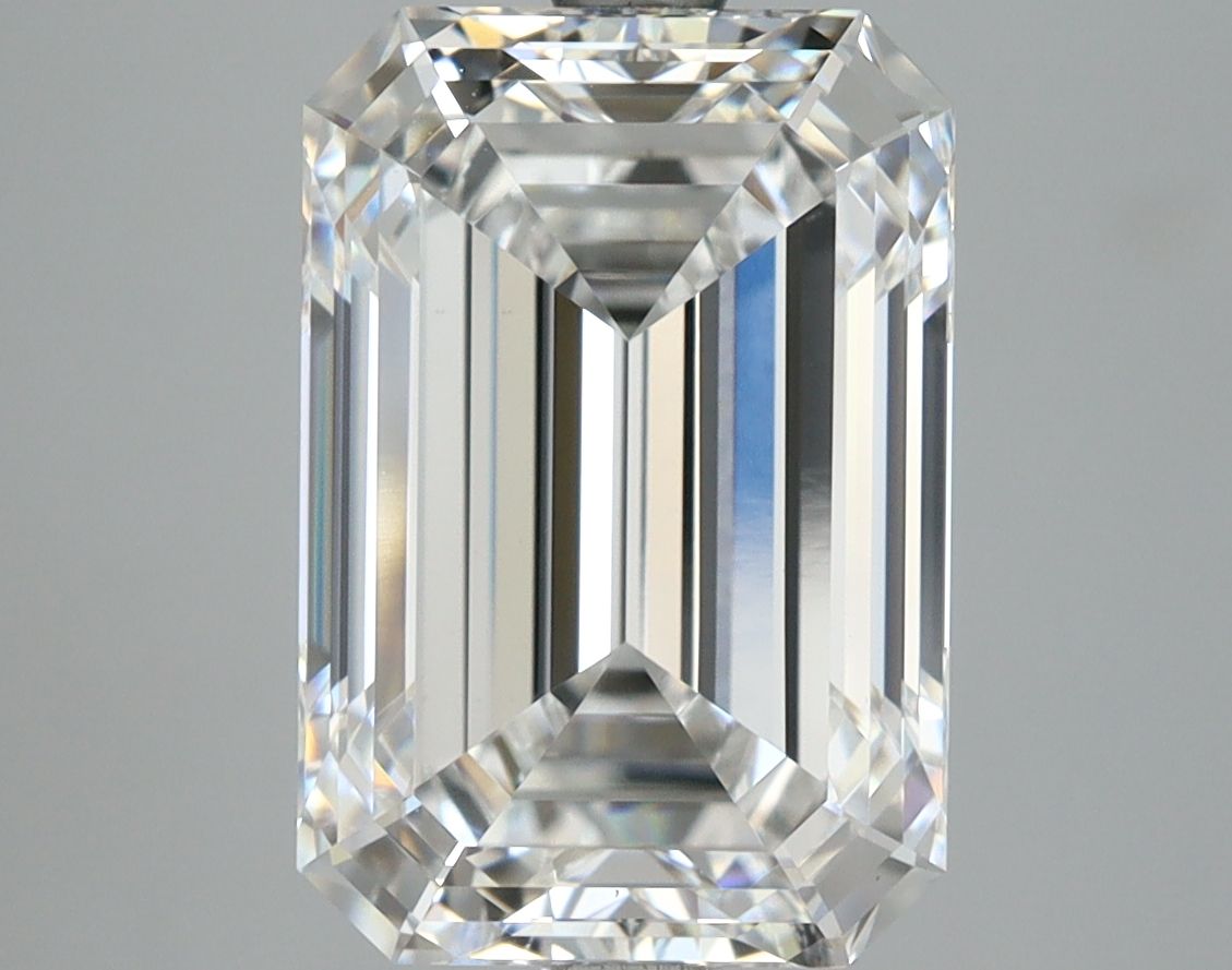 5.10 ct. emerald Lab Grown Diamond front image