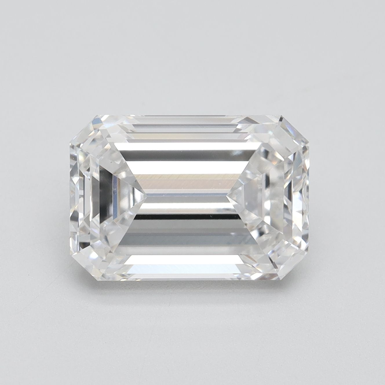 4.52 ct. emerald Lab Grown Diamond front image