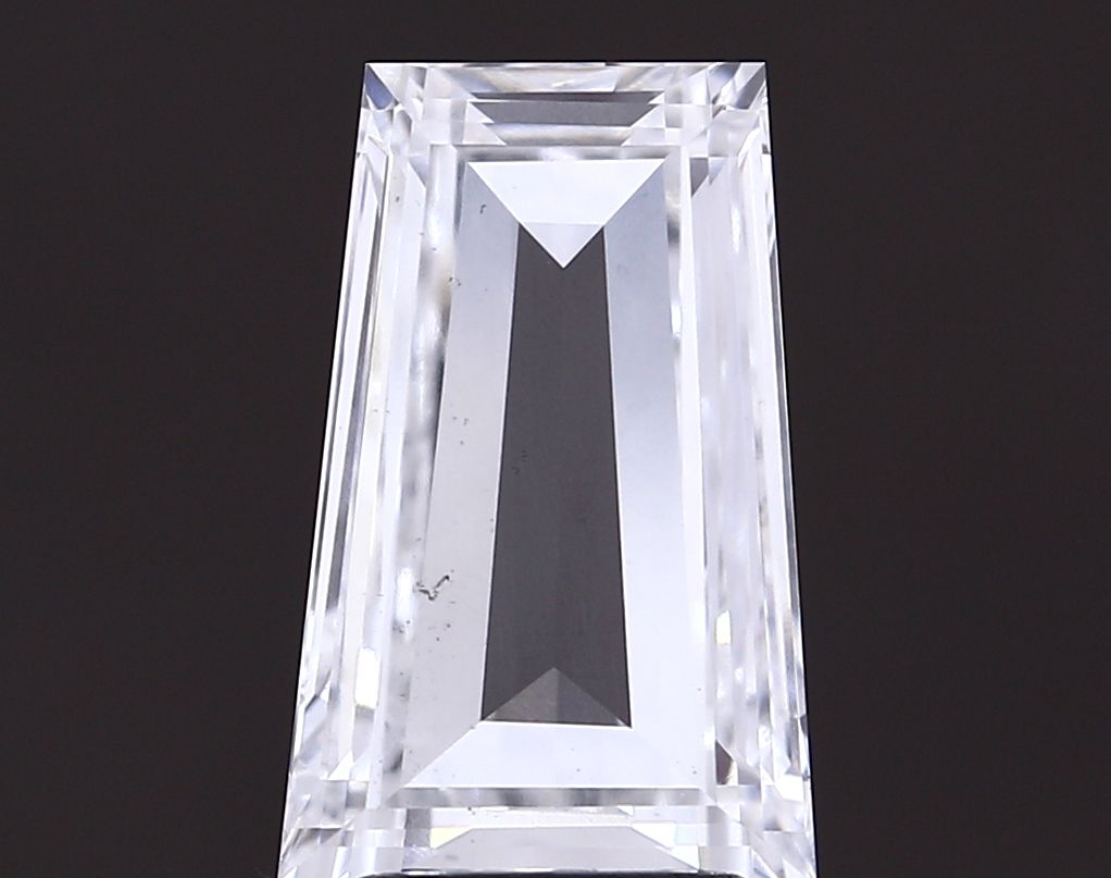 3 ct lab-grown Tapered baguette Diamond