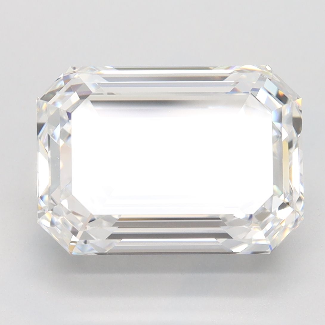 4.30 ct. emerald Lab Grown Diamond front image
