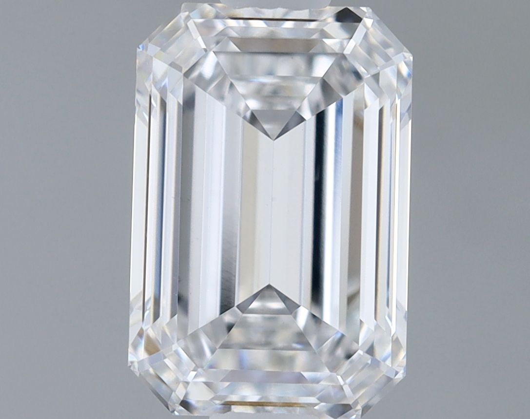 1.08 ct. emerald Lab Grown Diamond front image