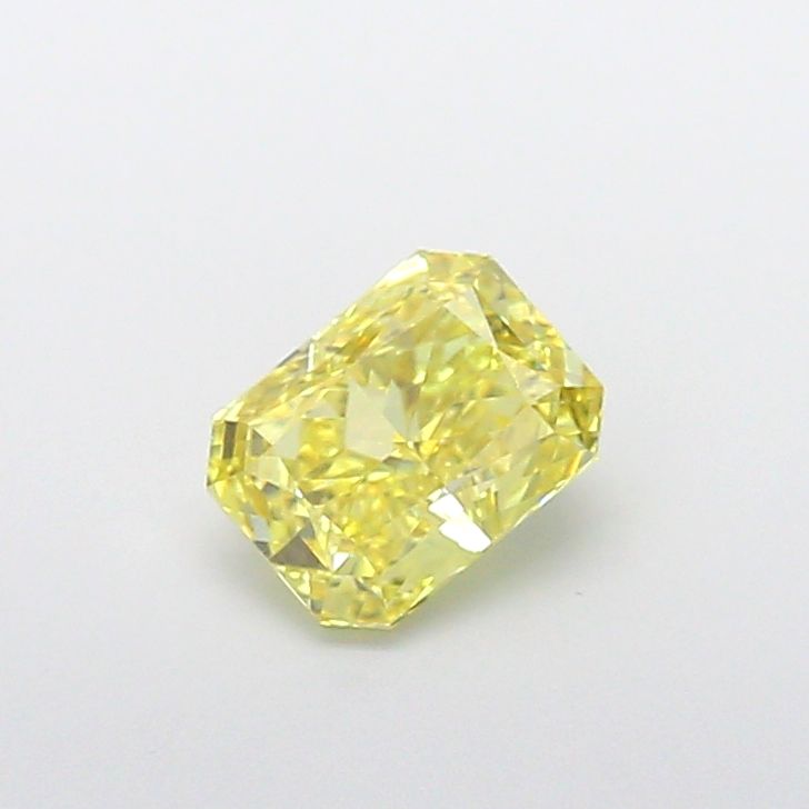 1.07 ct Radiant diamond
