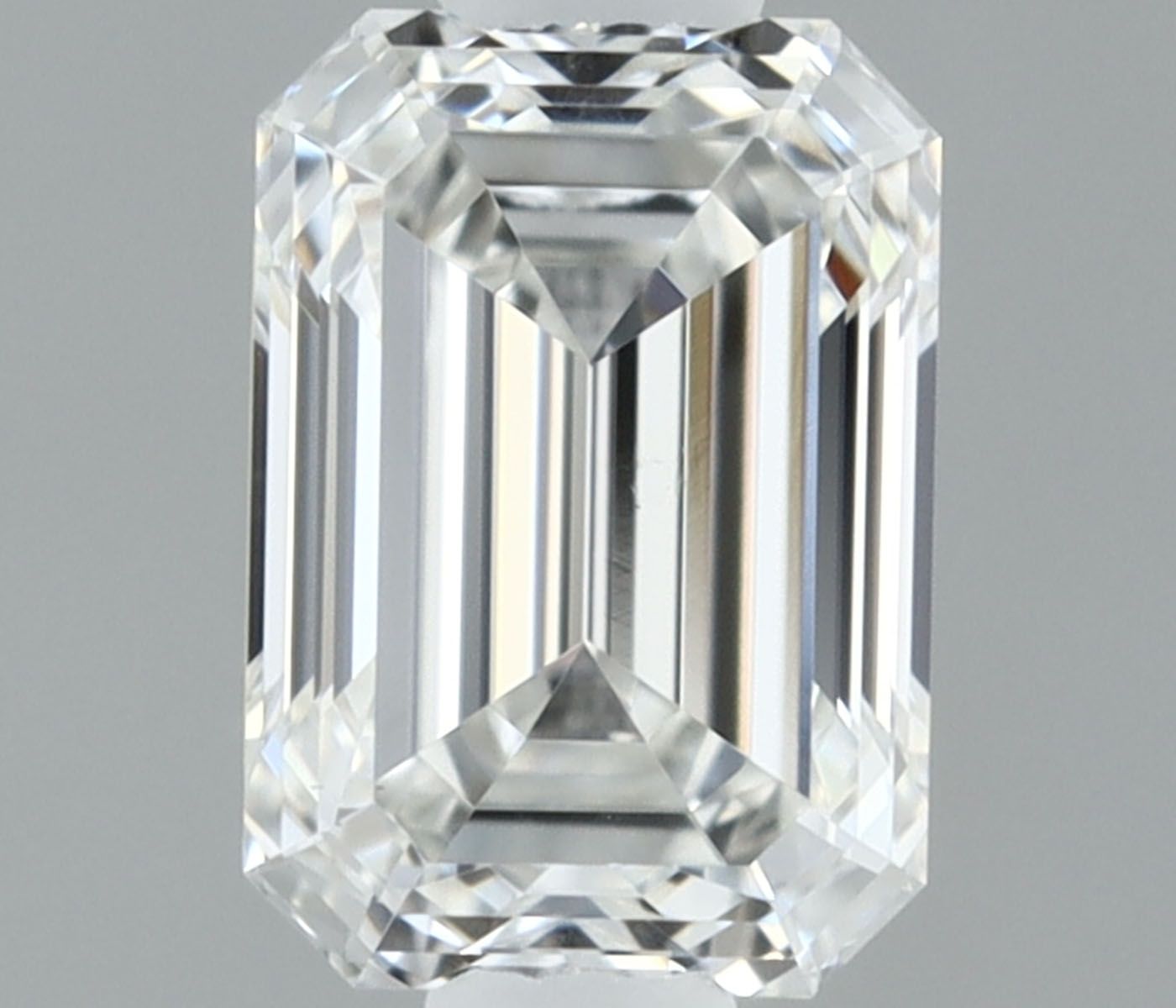 0.34 ct Emerald diamond