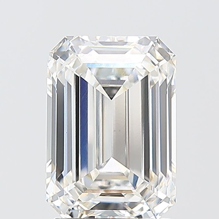 2.57 ct Emerald diamond