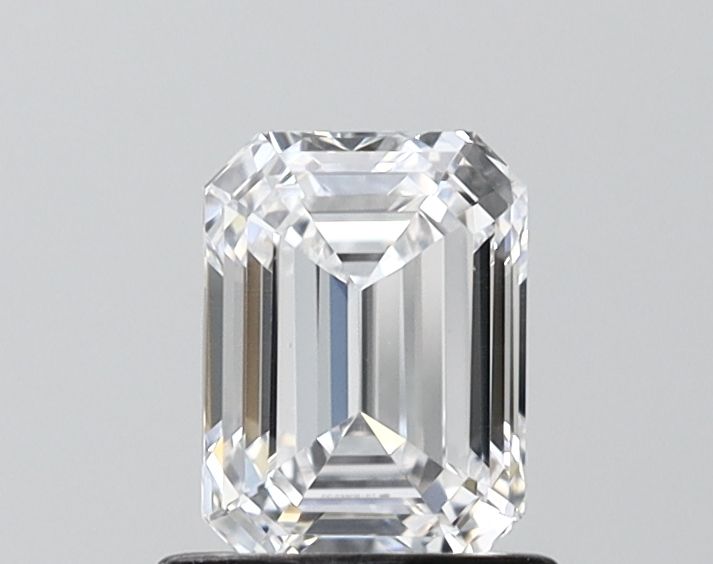 1.01 ct lab-grown Emerald Diamond