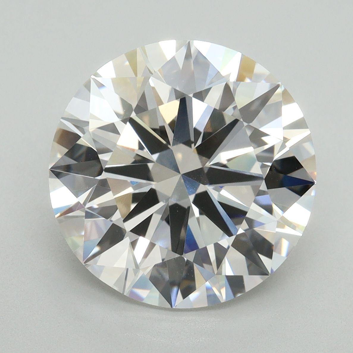 6.10 ct. round Lab Grown Diamond front image