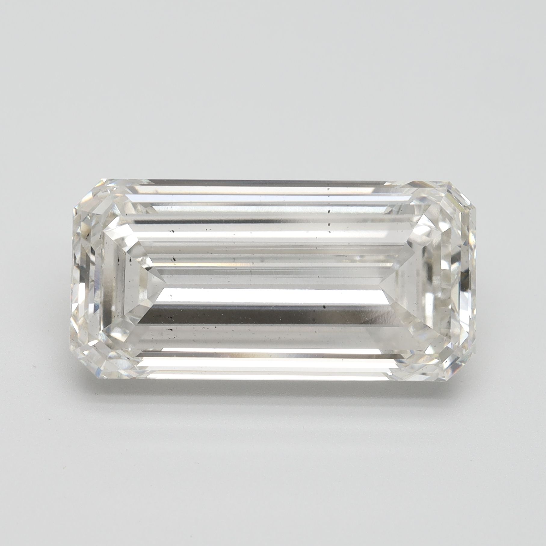 10.00 ct. emerald Lab Grown Diamond front image