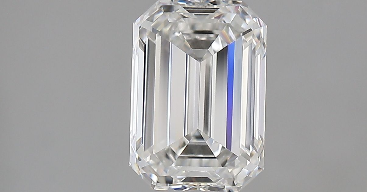 1.70 ct Emerald diamond