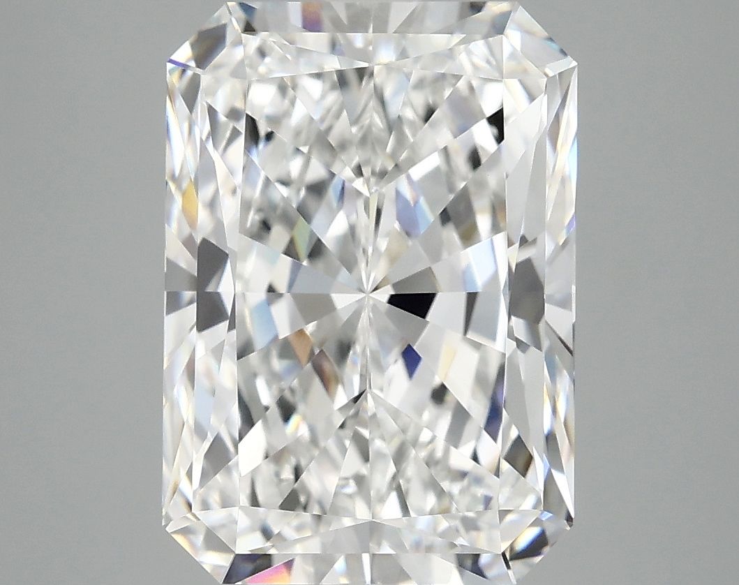 4.97 ct. radiant Lab Grown Diamond front image