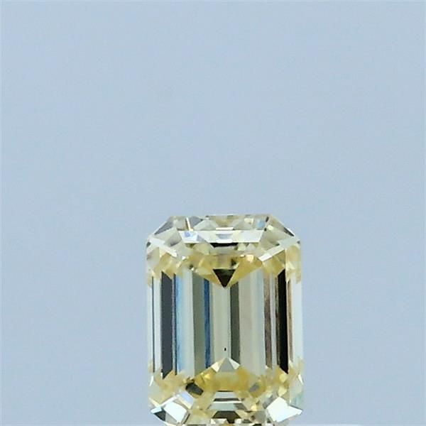 0.33 ct Emerald diamond