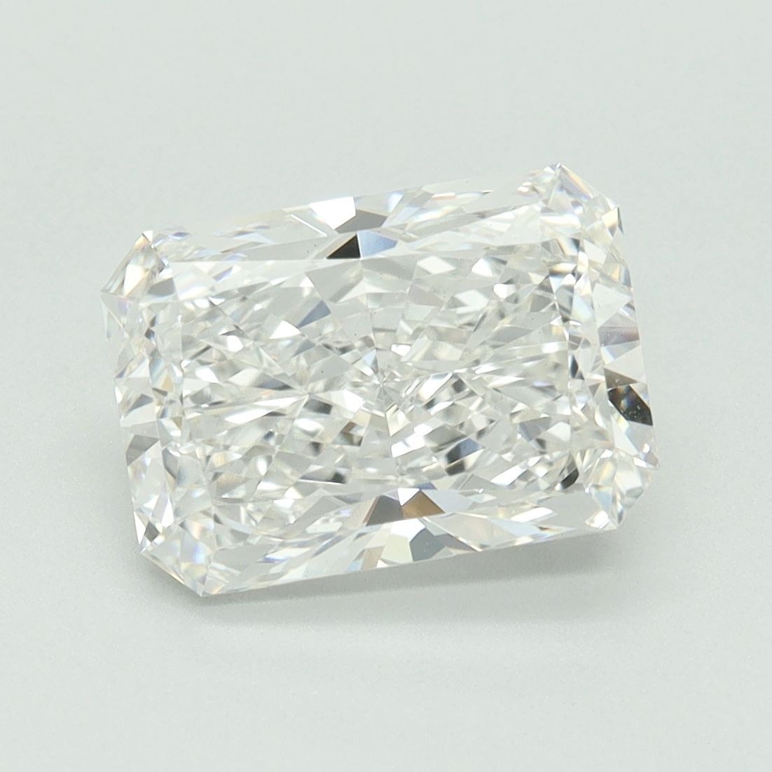 3.09 ct. radiant Lab Grown Diamond front image
