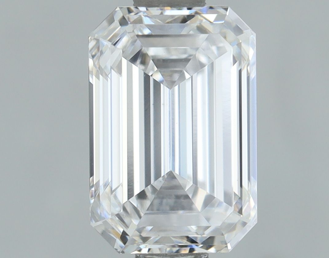 1.03 ct. emerald Lab Grown Diamond front image