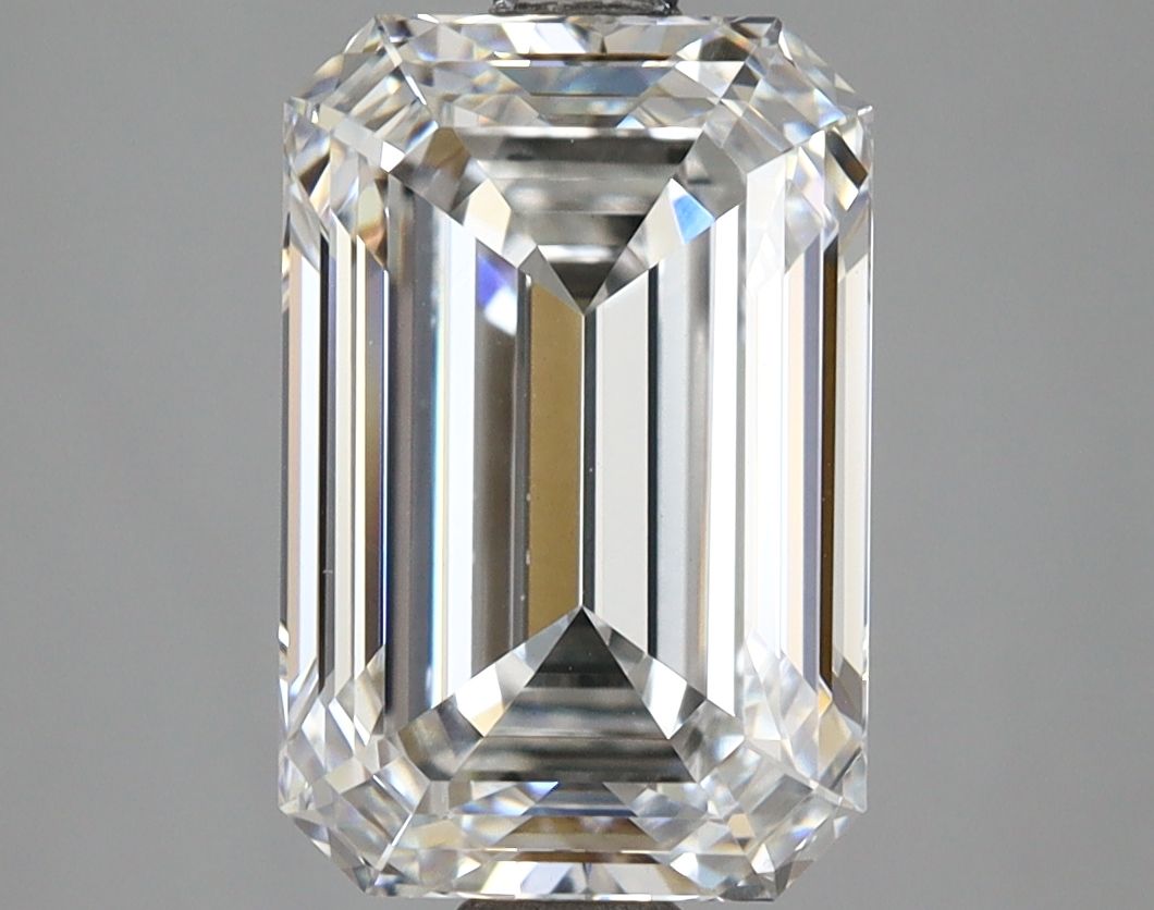 4.09 ct. emerald Lab Grown Diamond front image