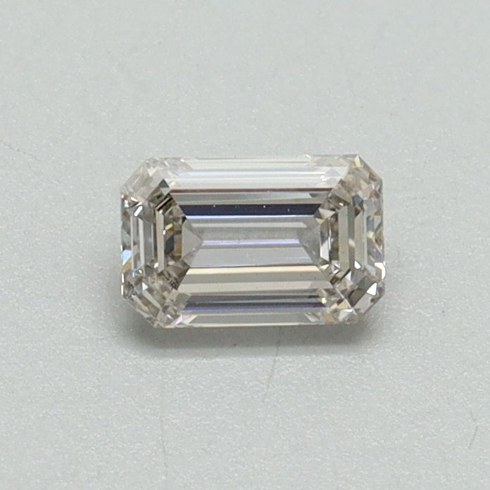 0.35 ct Emerald diamond