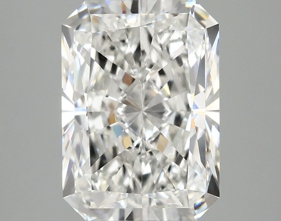 3.18 ct. radiant Lab Grown Diamond front image