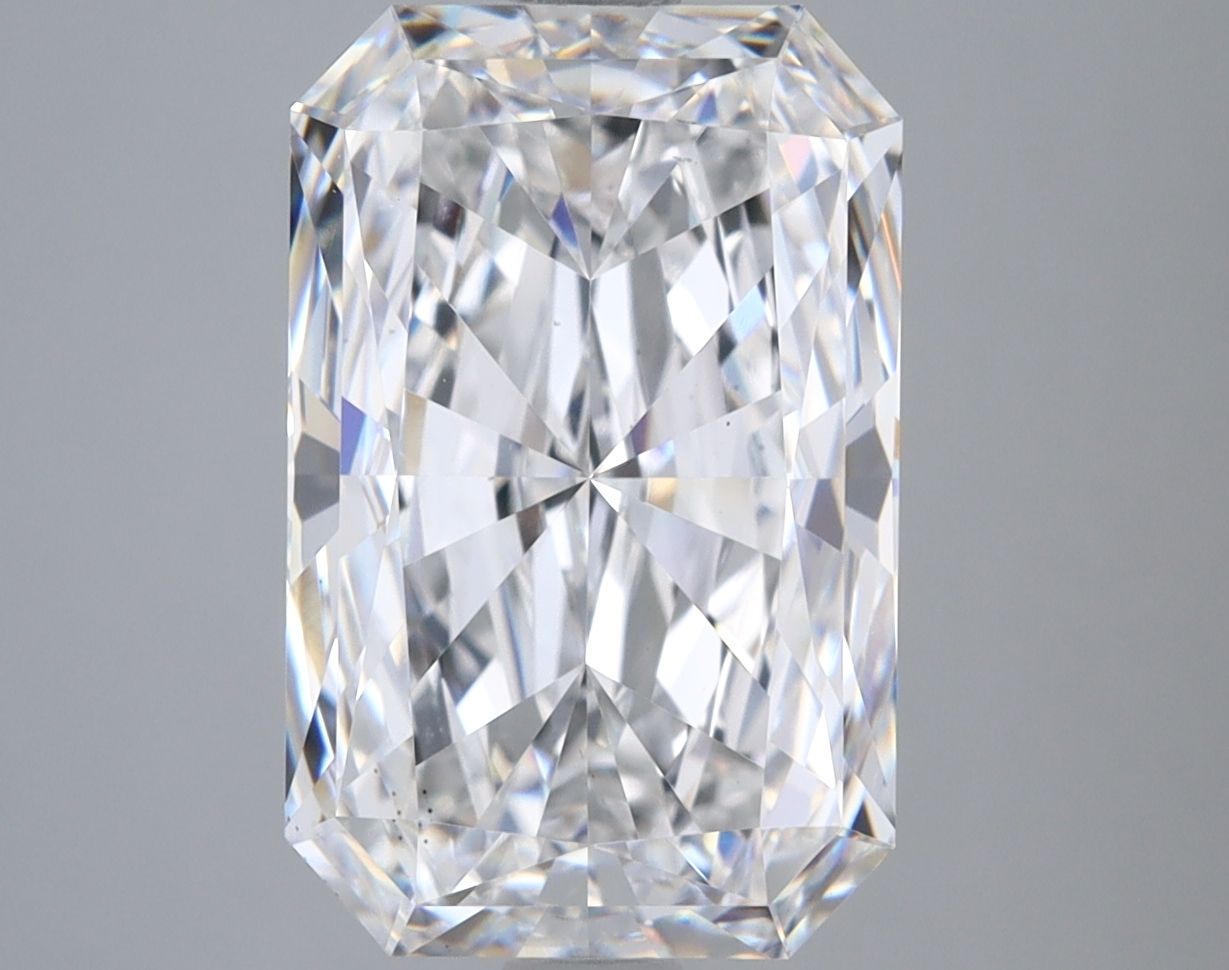 5.07 ct. radiant Lab Grown Diamond front image