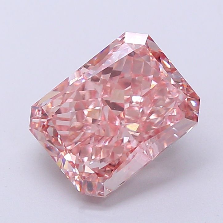 3.13 ct Radiant diamond