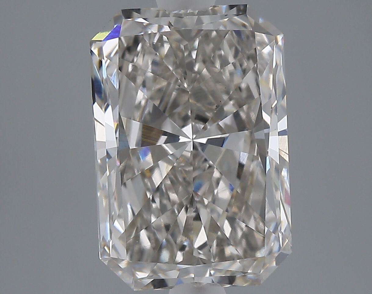 3.03 ct Radiant diamond