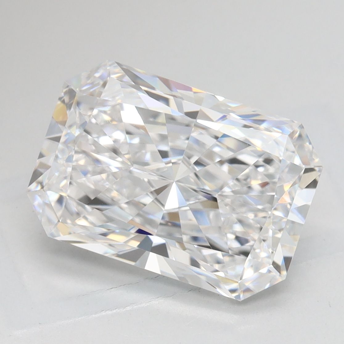 3.05 ct. radiant Lab Grown Diamond front image