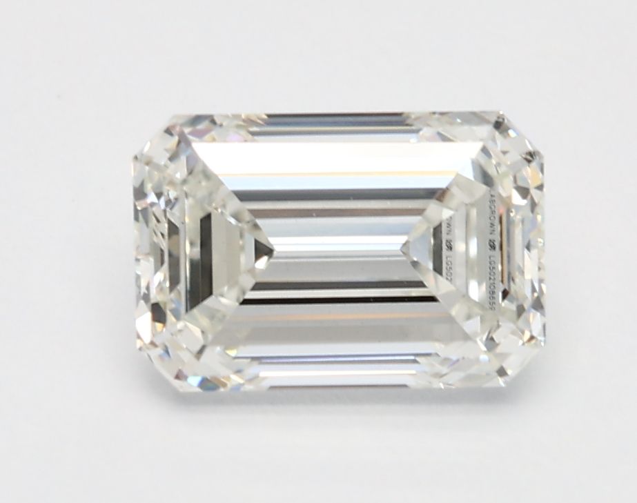 1.40 ct Emerald diamond