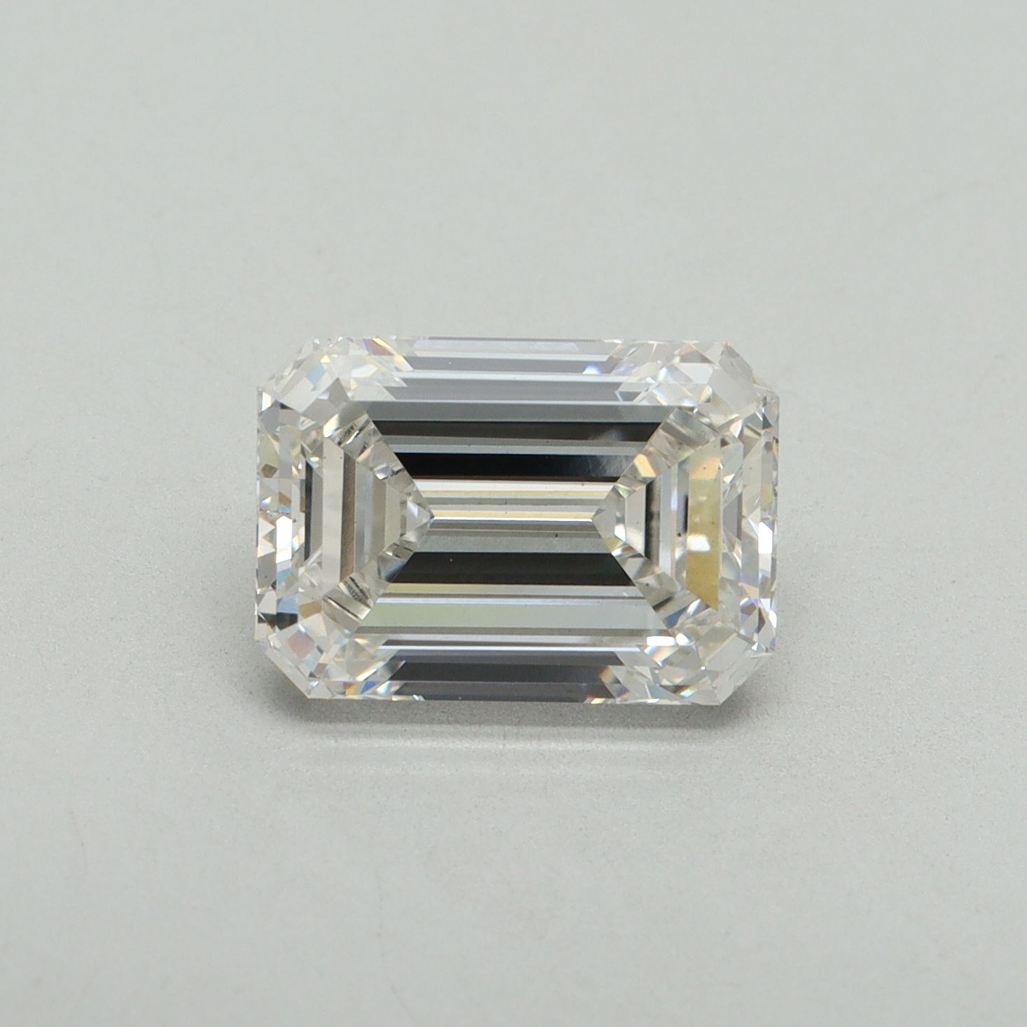 3.09 ct. emerald Lab Grown Diamond front image