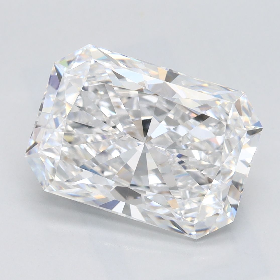 2.87 ct. radiant Lab Grown Diamond front image