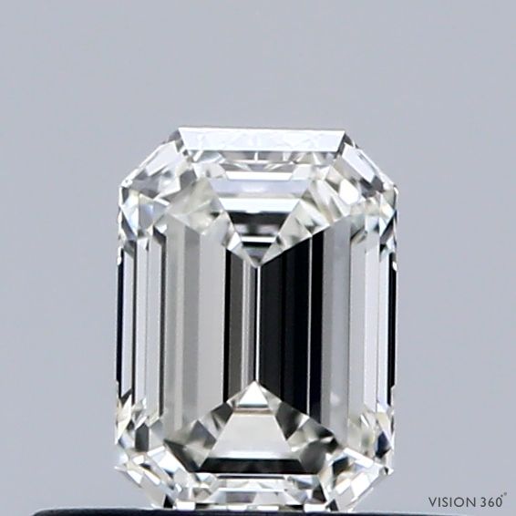 0.40 ct Emerald diamond