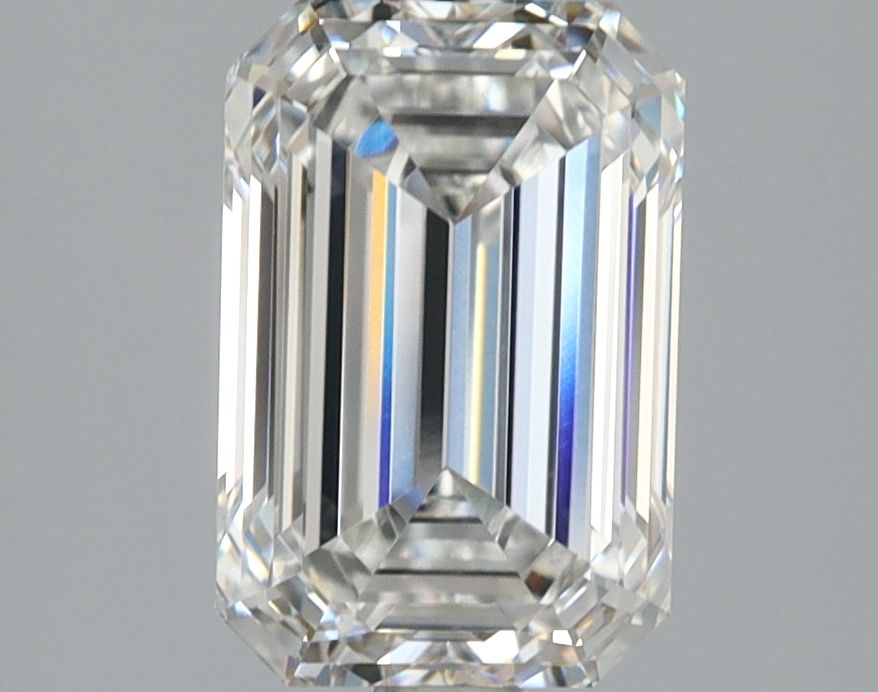 2.53 ct Emerald diamond