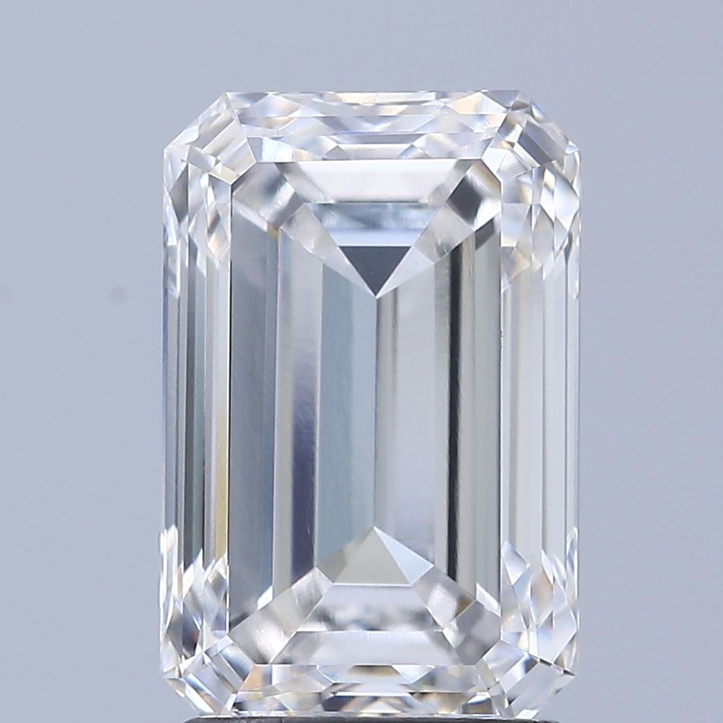 2.20 ct. emerald Lab Grown Diamond front image