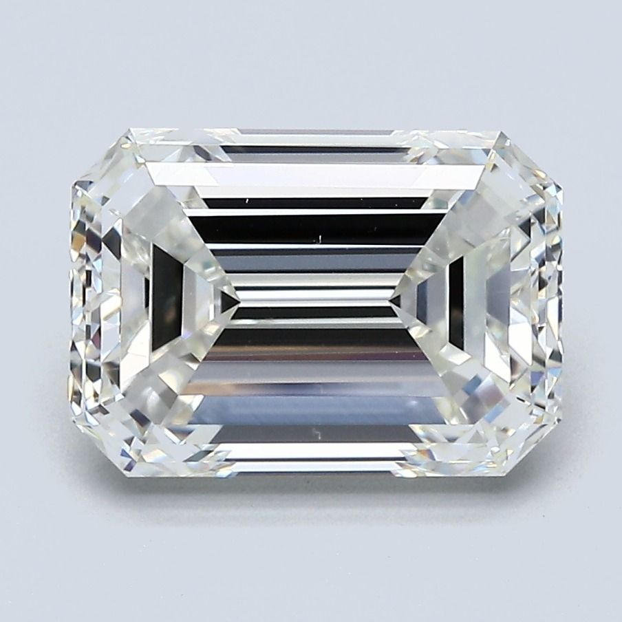 3.50 ct Emerald diamond