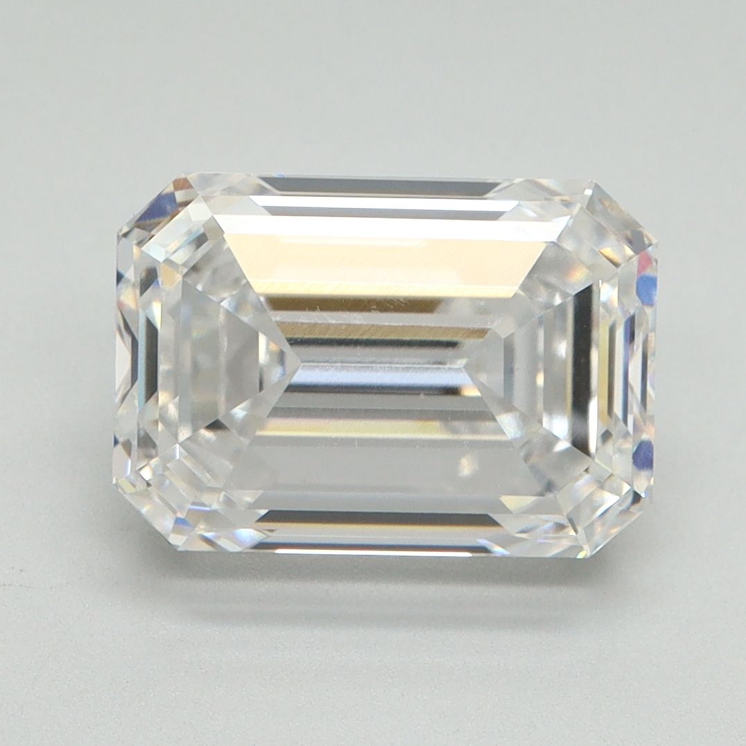 4.03 ct. emerald Lab Grown Diamond front image