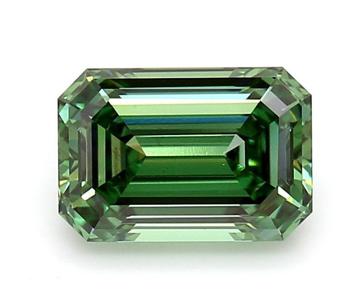 1.02 ct Emerald diamond