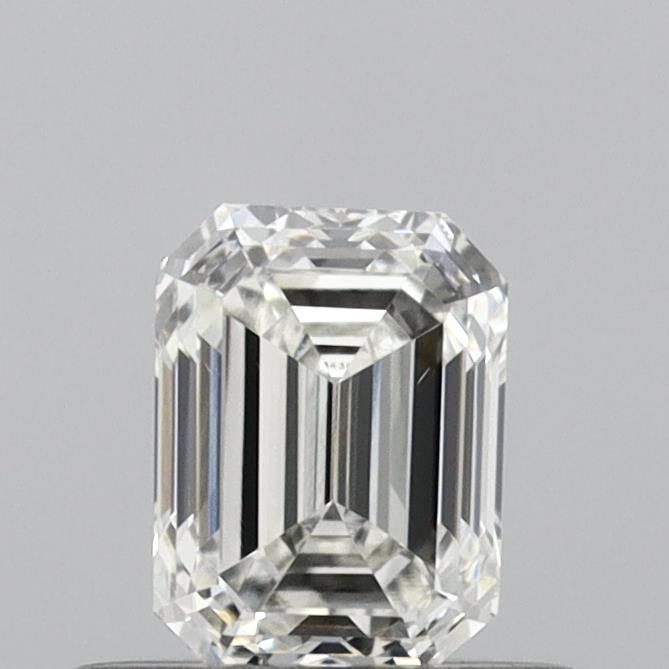 0.49 ct Emerald diamond