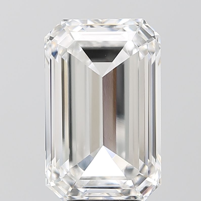 5.53 ct. emerald Lab Grown Diamond front image