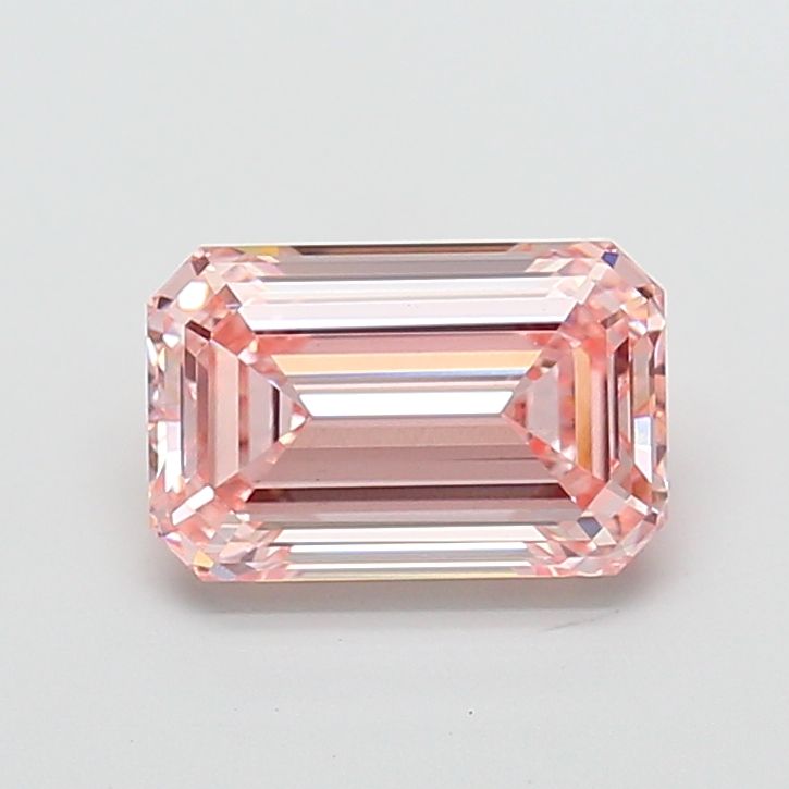 3.03 ct Emerald diamond