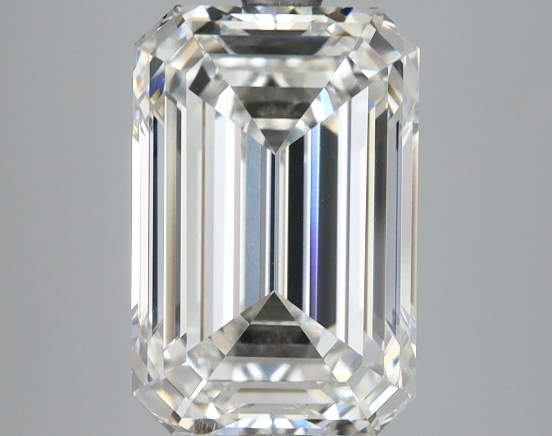 5.04 ct. emerald Lab Grown Diamond front image