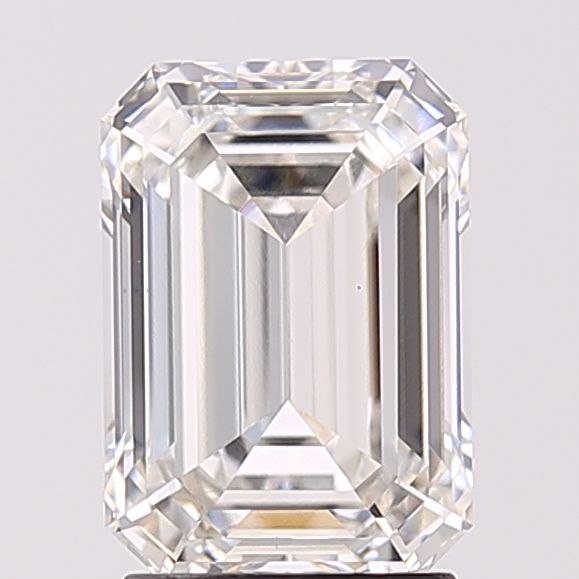 2.60 ct Emerald diamond