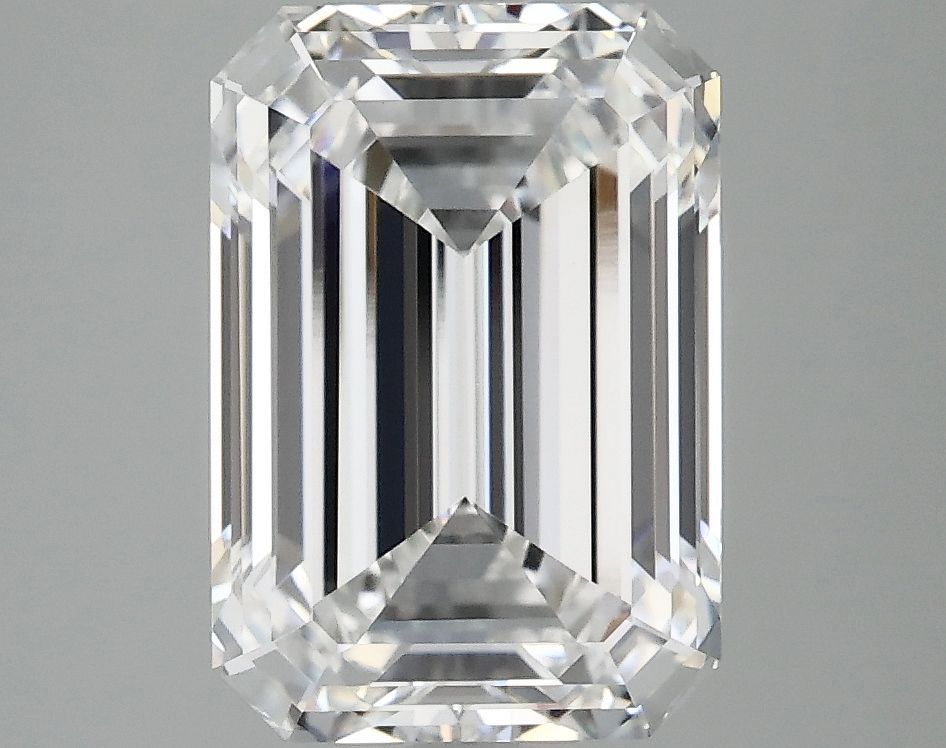 4.05 ct. emerald Lab Grown Diamond front image