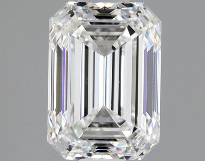 0.70 ct Emerald diamond