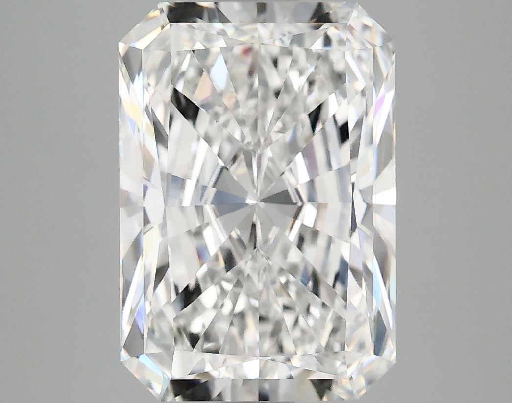 4.86 ct. radiant Lab Grown Diamond front image