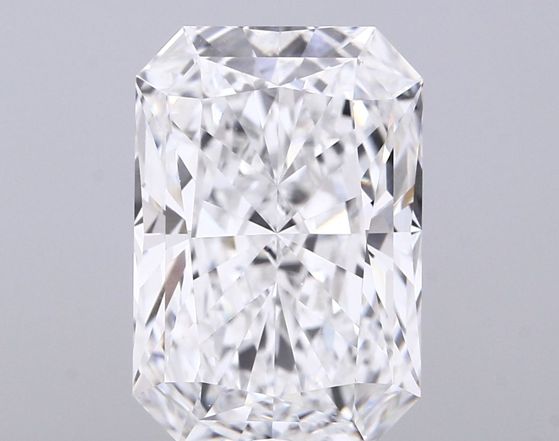 6.05 ct. radiant Lab Grown Diamond front image